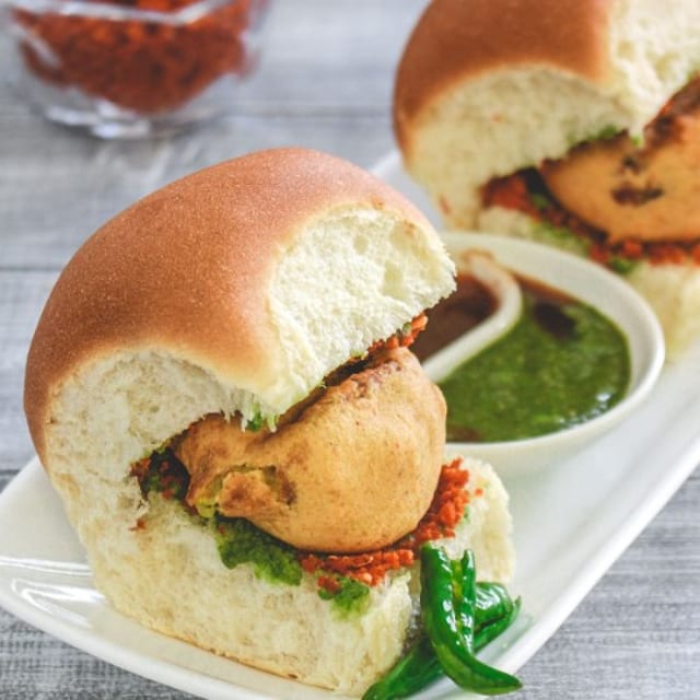 Samosa Pao.